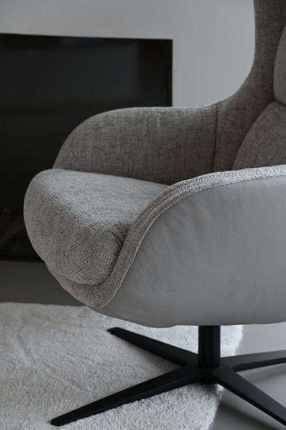 Mecam fauteuil Gilbert met zwarte draaipoot - 2